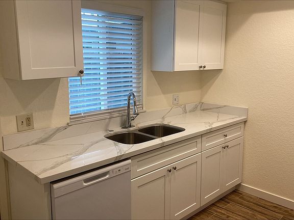 5th image of 4680 Jurupa Ave #11