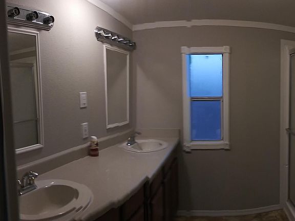 3rd image of 2961 E Sequoia Dr