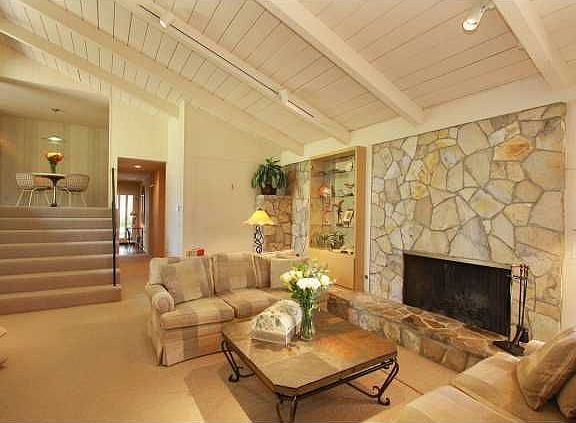 Striking Family Room