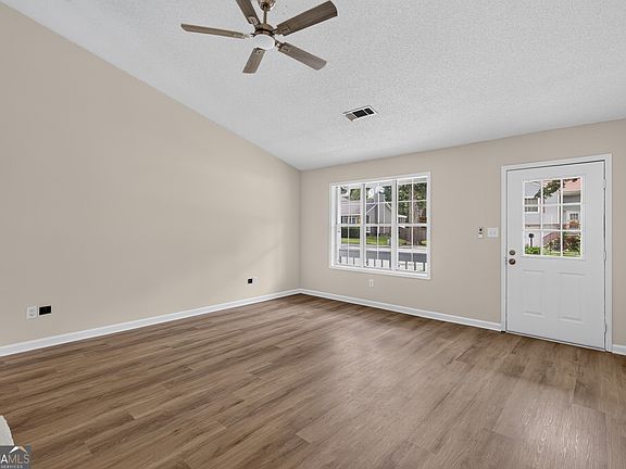 4th image of 3192 Caley Mill Dr