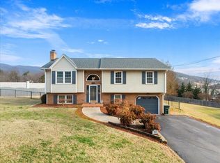 335 Fort Lewis Blvd, Salem, VA 24153
