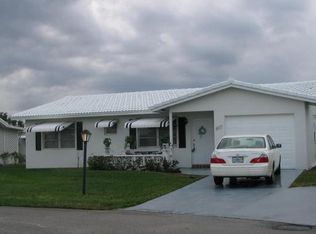 607 SW 21st Cir, Boynton Beach, FL 33426
