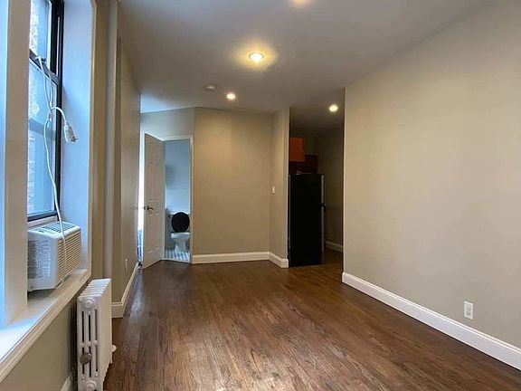 5th image of 413 E 70th St #21A