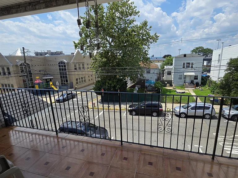 6400 Smith Ave #2 — Photo 5