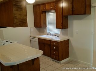 1611 E Rumble Rd, Modesto, CA 95355