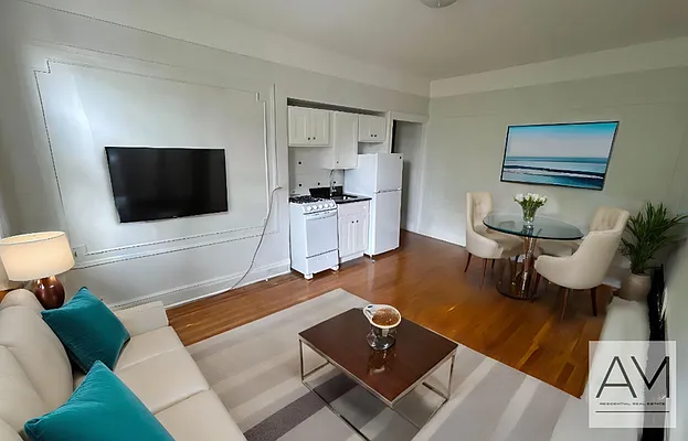 Rented by AM Residential | media 15