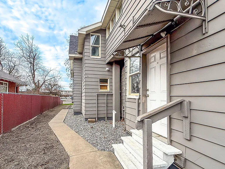 Chase Avenue Seven-Plex — Photo 1