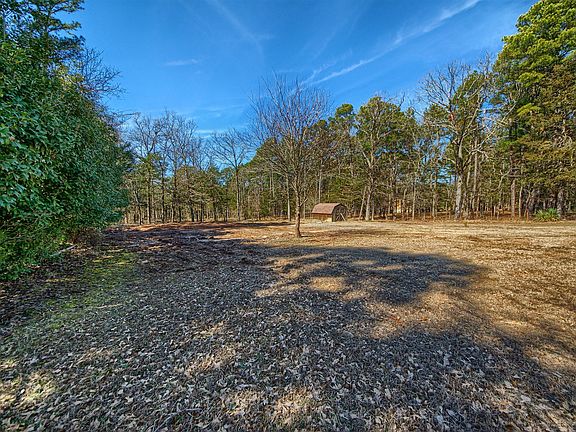 3rd image of 173 Lakeside Dr