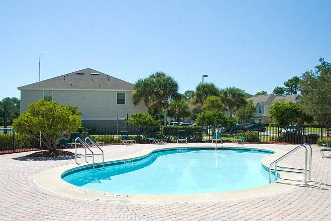 Woodcrest Apartments — Photo 6