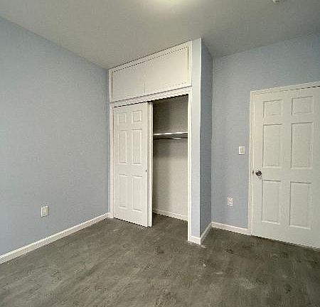 4th image of 130 Bay 38th St APT 1