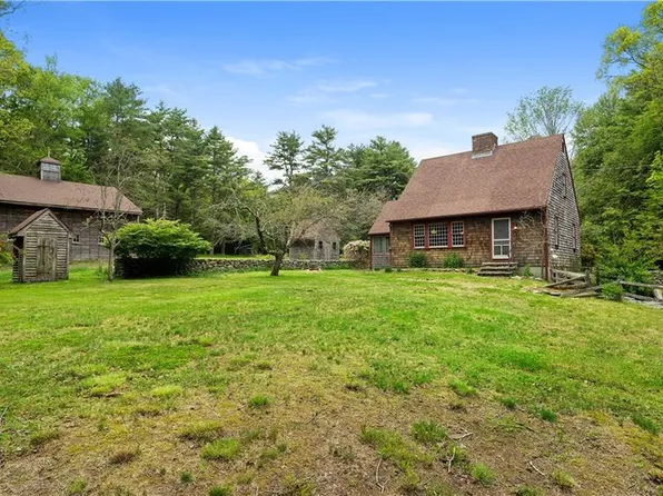 17 Burgess Rd, Foster, RI 02825