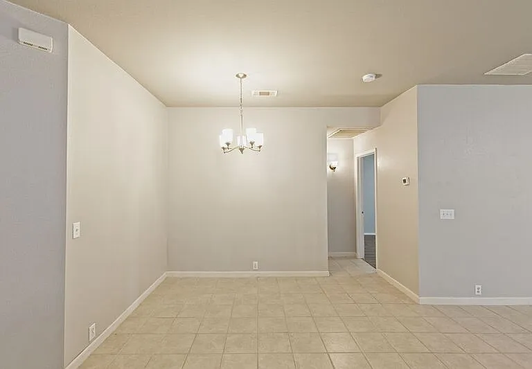 2309 Mallard Dr — Photo 6