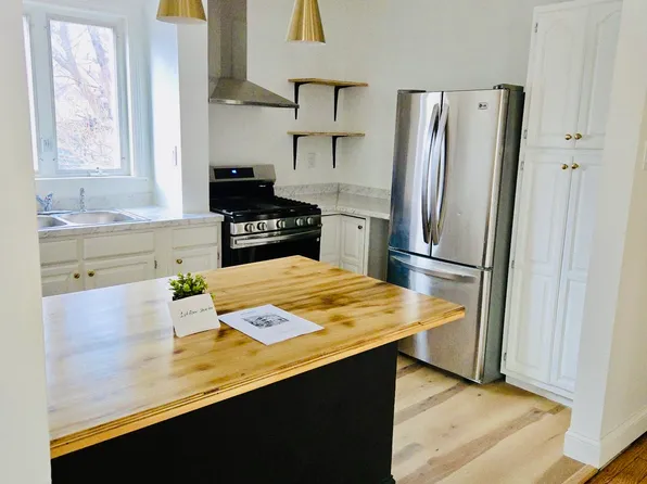 21 Vale St, Providence, RI 02908