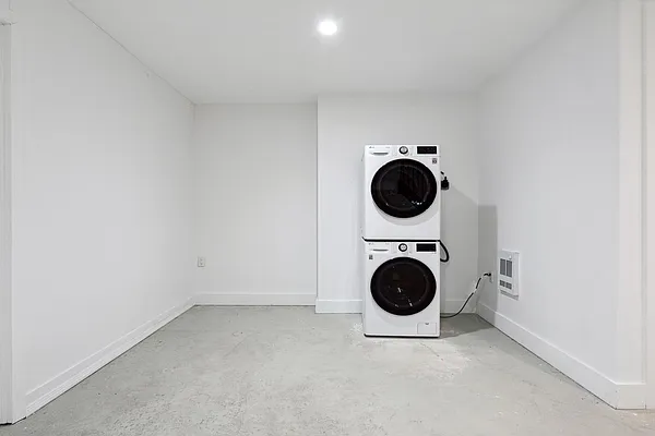 Rented by Freestone Property Group | media 29