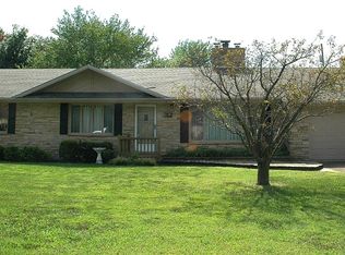 312 Center Pl, Parsons, KS 67357