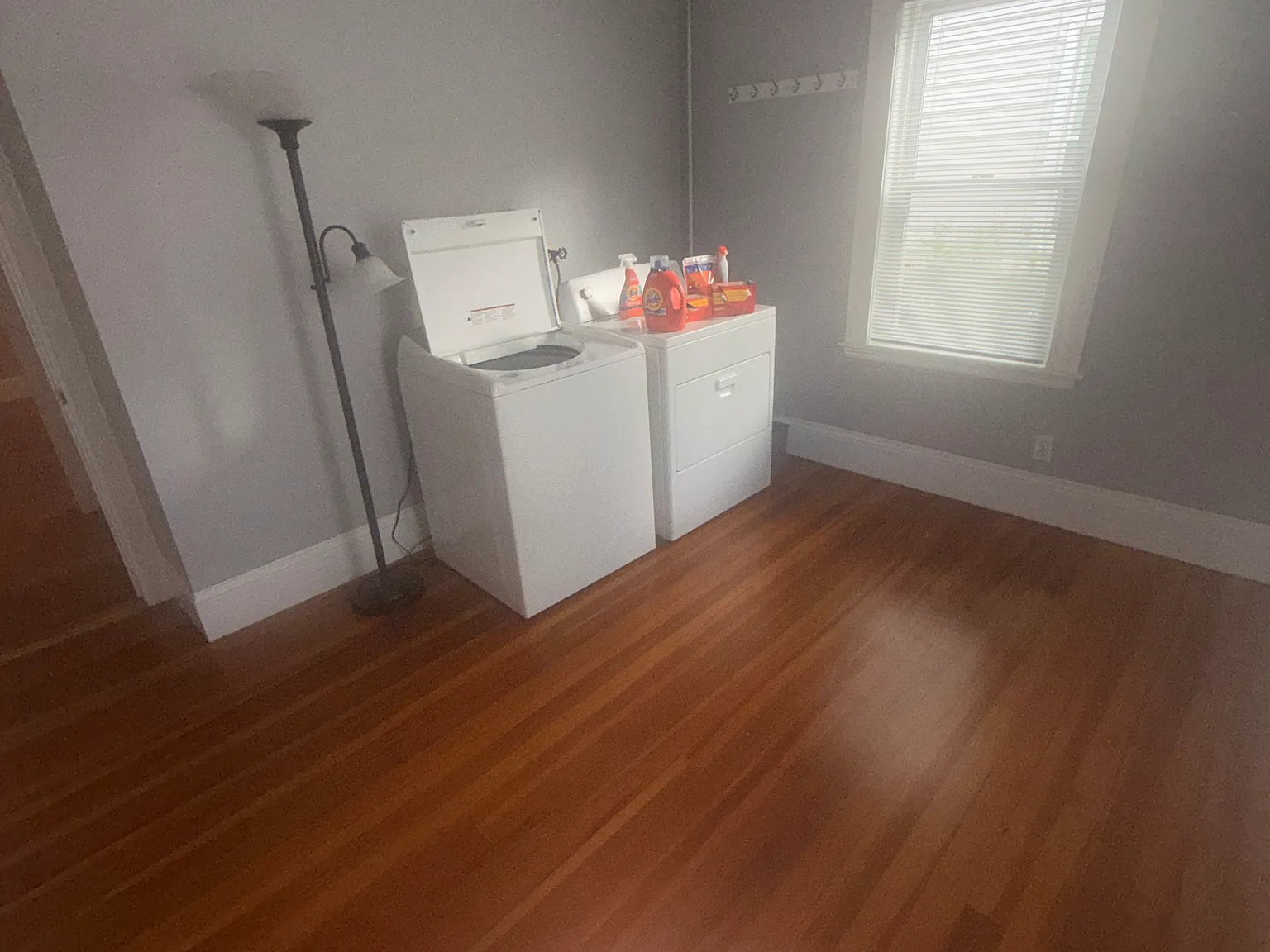 2 bed, 1617 sqft, $2,800 — Photo 2