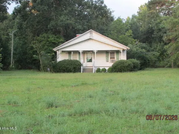 17 Dot Avenue, Lumberton, NC 28360