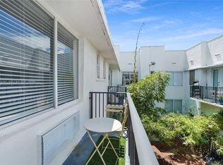 320 80th St APT 14, Miami Beach, FL 33141