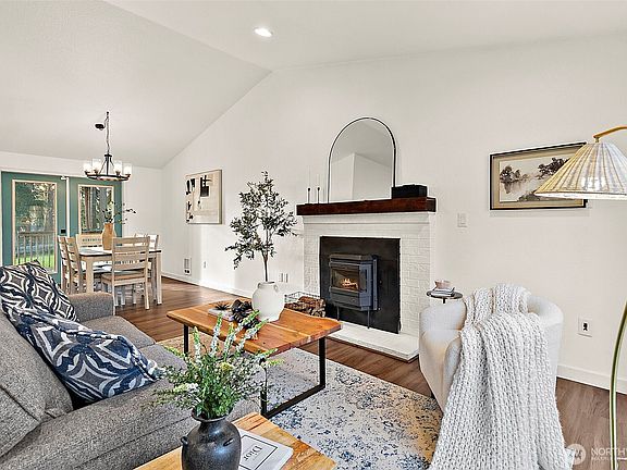 3rd image of 21404 125th Street Ct E