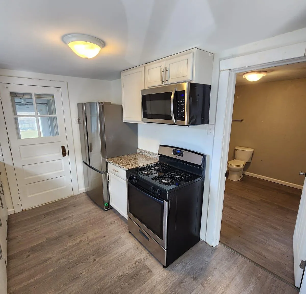 2 bed, $1,275 — Photo 3