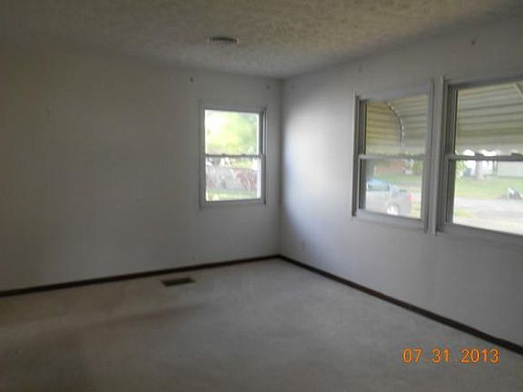 3rd image of 975 26th Ave