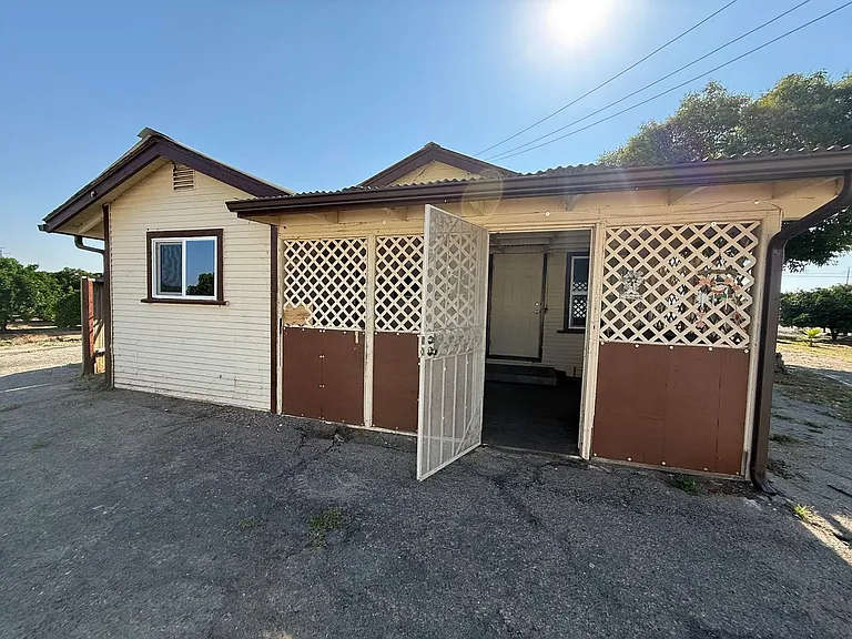 8897 Jacobs Ave — Photo 25