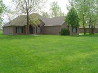 1424 Graceland Dr, Fairborn, OH 45324