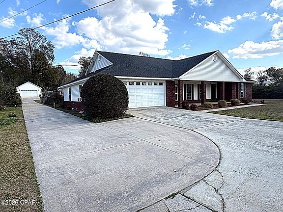 3rd image of 3352 Caverns Rd