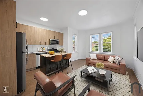 6511 N Leavitt St #3 — Photo 4