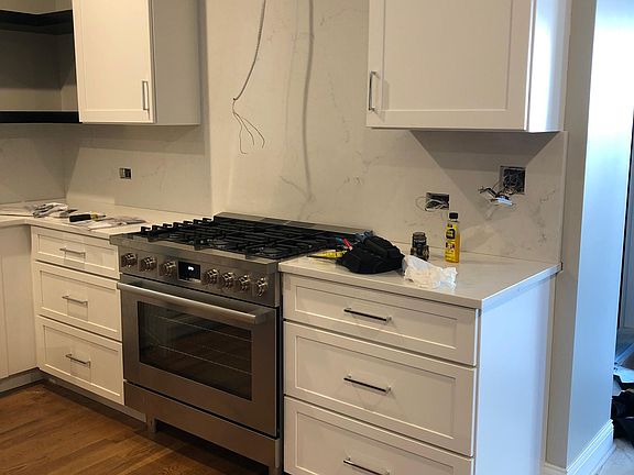 Bosch stove with hood that is getting installed