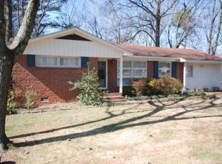 2015 Rosewood Dr NW, Huntsville, AL 35810