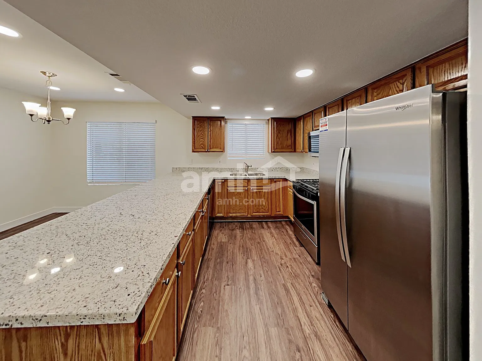 3 bed, 2.5 bath, 1638 sqft, $2,275 — Photo 3