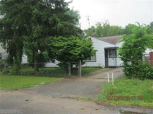 1st image of 611 Wallace Ave