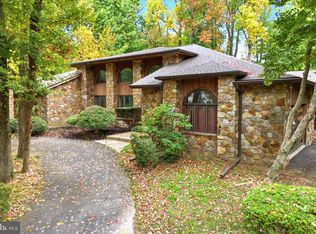 500 Kane Dr, Maple Glen, PA 19002