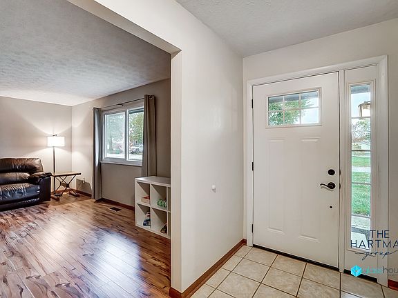 4th image of 2200 Matrena Dr