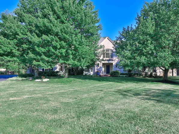 7600 Foxgate Ln, Cincinnati, OH 45243