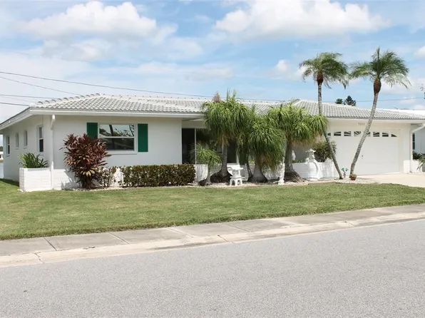 9665 Mainlands Blvd W, Pinellas Park, FL 33782