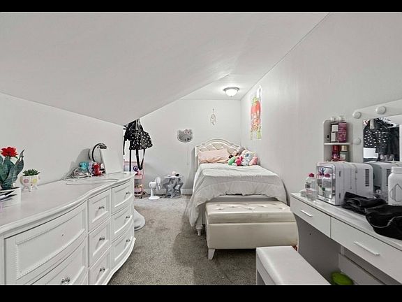 4th image of 30 Dolloff Ave #2