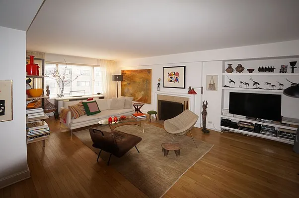 Rented by essential NEW YORK Real Estate | media 25