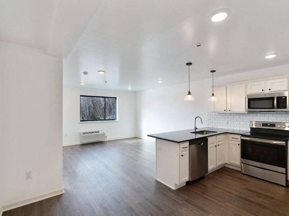 5420 Ridge Ave #207