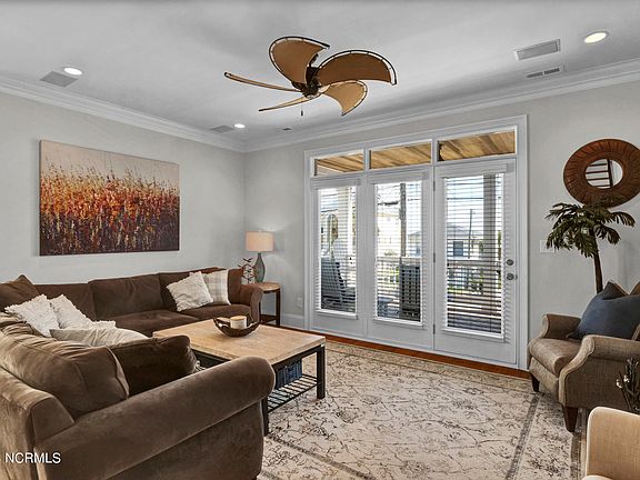 4th image of 1506 Lake Park Blvd S #2
