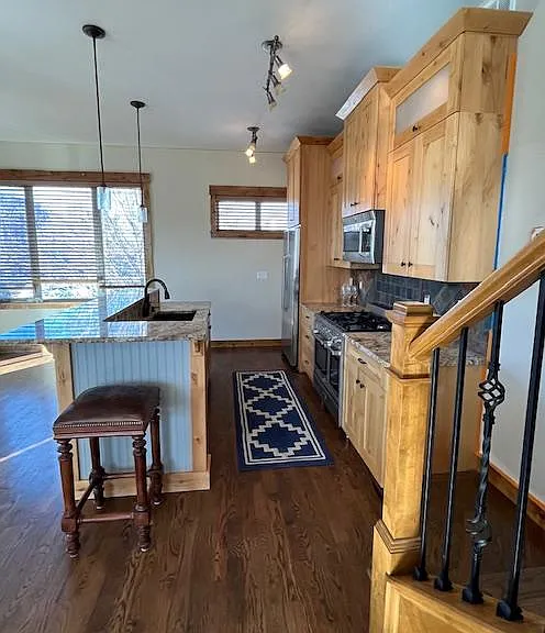 2290 W 31st Ave — Photo 6