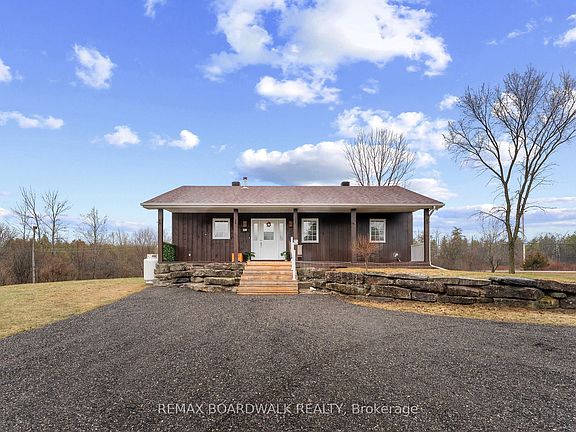 2nd image of 51 Blanchards Hill Rd