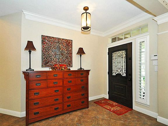 3rd image of 4803 Rachelle Ct