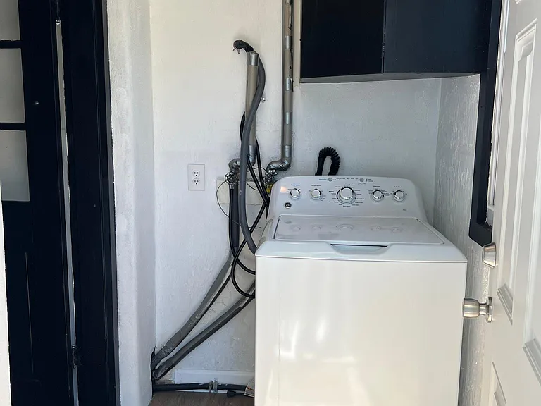 45 Bedford Ave — Photo 11