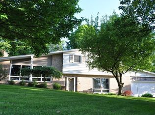 8426 Old Farm Trl NE, Warren, OH