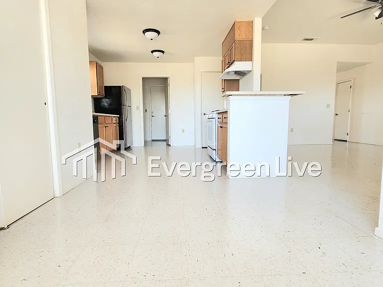 2263 Taos Ct — Photo 8