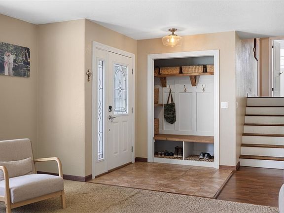 5th image of 1328 Nutter Blvd