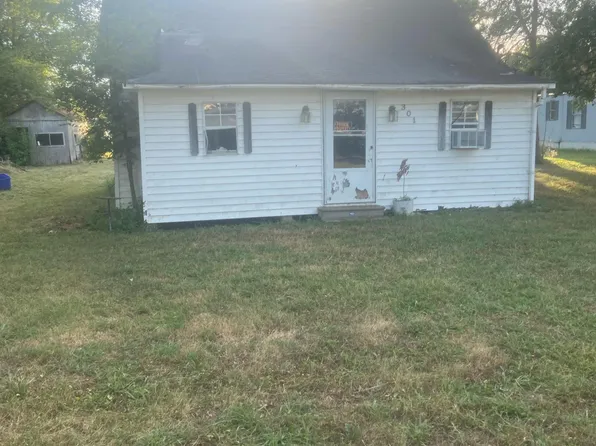 301 S Lunbeck Ave, Gideon, MO 63848