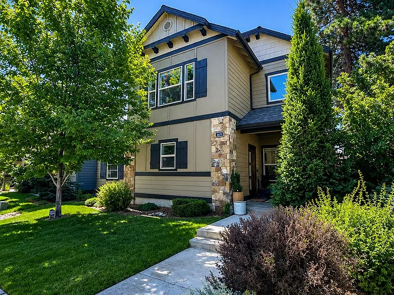 20523 Stanford Pl — Photo 1